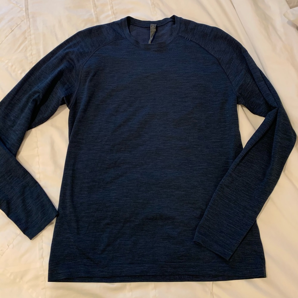 Men's Lululemon Shirt Size Medium Blue